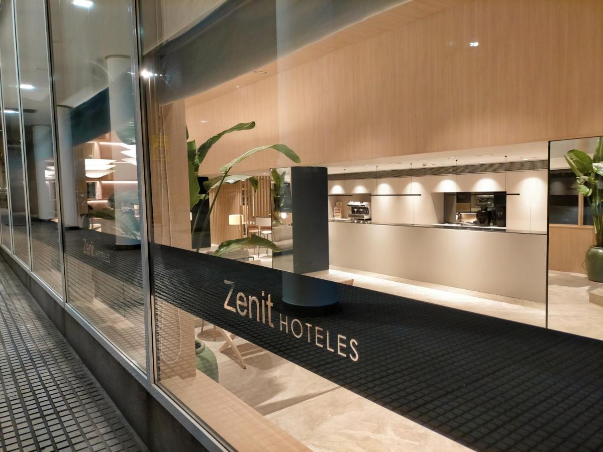 โฮเต็ล เซนิท โครูน่า Hotel โอโกรูญา ภายนอก รูปภาพ